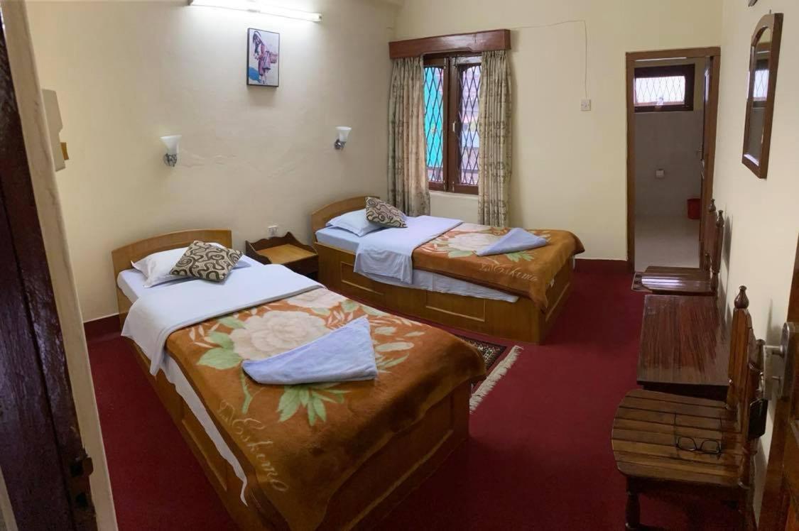 Hotel Blue Magnet Покхара Экстерьер фото