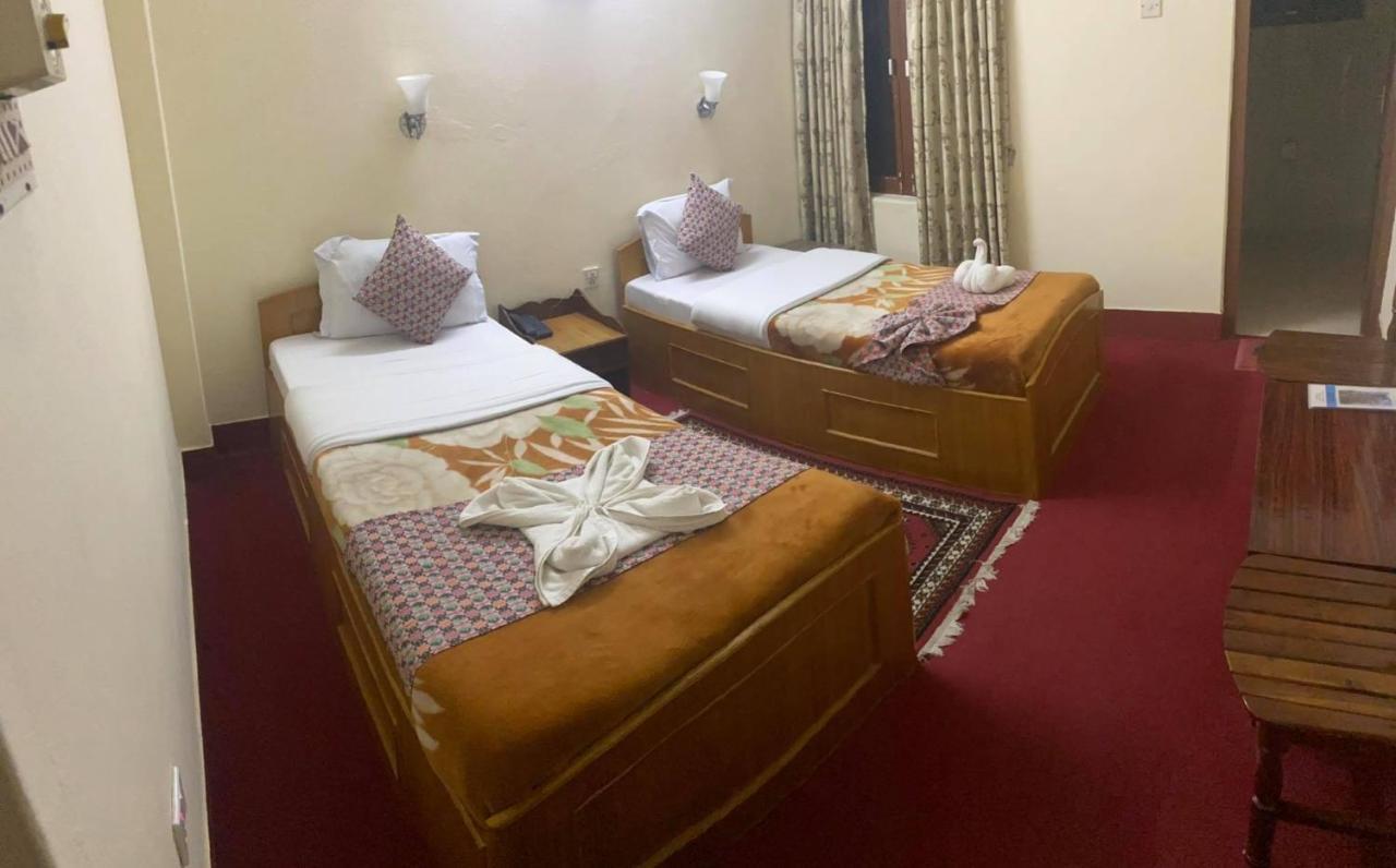 Hotel Blue Magnet Покхара Экстерьер фото